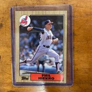 Vintage 1987 Phil Niekro Cleveland Indians Topps Baseball Card #694